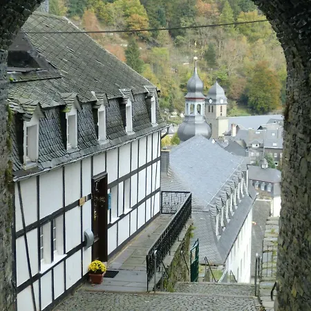 펜션 Peaceful Holiday In Butgenbach With Garden *