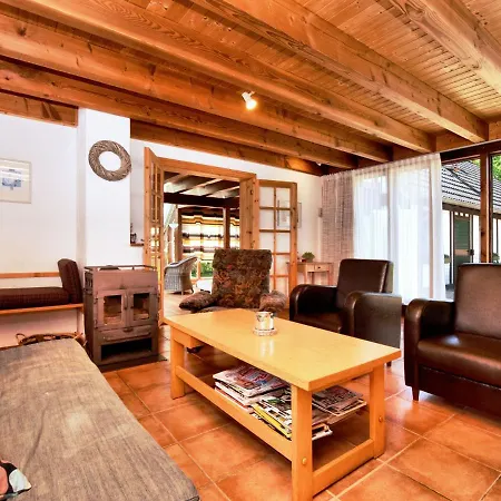 펜션 Peaceful Holiday In Butgenbach With Garden