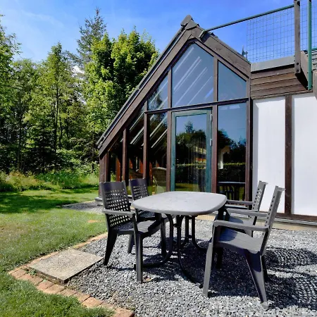 Peaceful Holiday In Butgenbach With Garden 펜션 레이카울